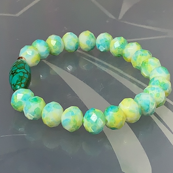 TURQUOISE + CRYSTALS NATURAL BRACELET size 6” - Picture 2 of 6